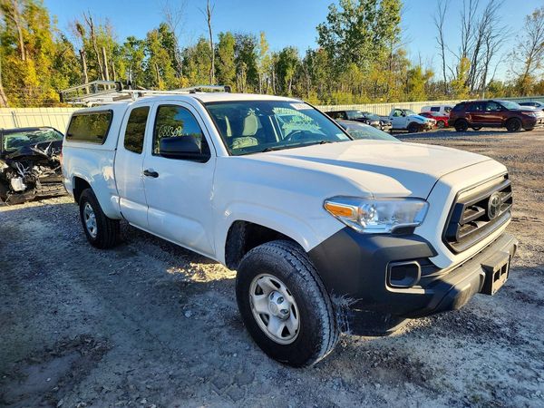 2023 TOYOTA TACOMA SR5 — Passenger 3/4