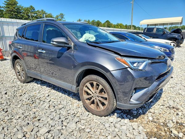2017 TOYOTA RAV4 Ltd/Platinum — Passenger 3/4