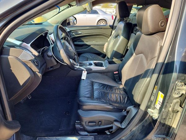 2015 CADILLAC SRX — DENT
