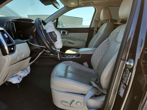 2021 KIA SORENTO — DENT