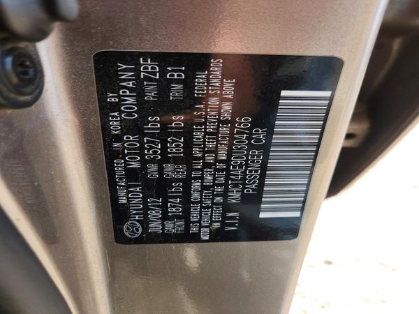 2013 HYUNDAI ACCENT — VINS