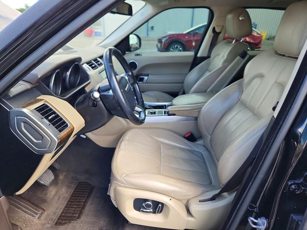 2016 LAND ROVER RANGEROVER HSE — DENT