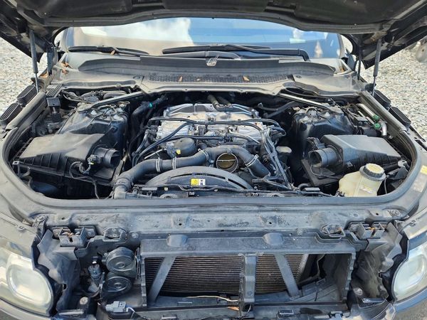 2016 LAND ROVER RANGEROVER HSE — Engine bay