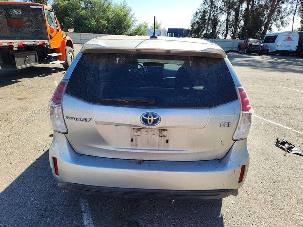 2015 TOYOTA PRIUS — DIRR