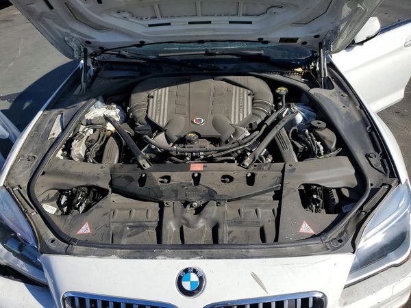 2016 BMW 6 SERIES — Engine bay