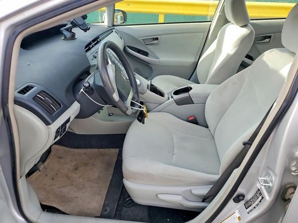2015 TOYOTA PRIUS
