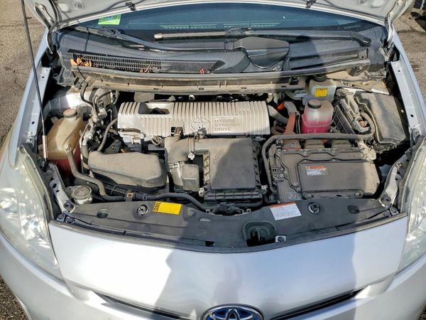2015 TOYOTA PRIUS