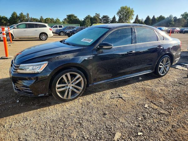 2018 VOLKSWAGEN PASSAT S, R-Line