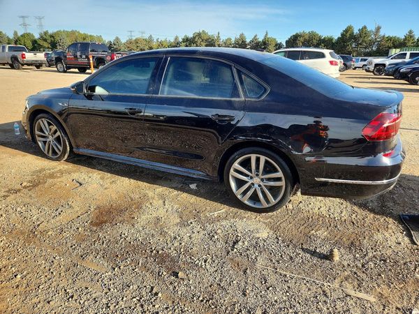 2018 VOLKSWAGEN PASSAT S, R-Line