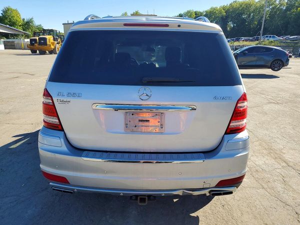 2012 MERCEDES-BENZ GL GL550 4-MATIC