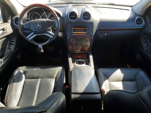2012 MERCEDES-BENZ GL GL550 4-MATIC