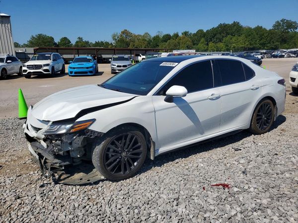 2021 TOYOTA CAMRY — DSFA — Front 3/4
