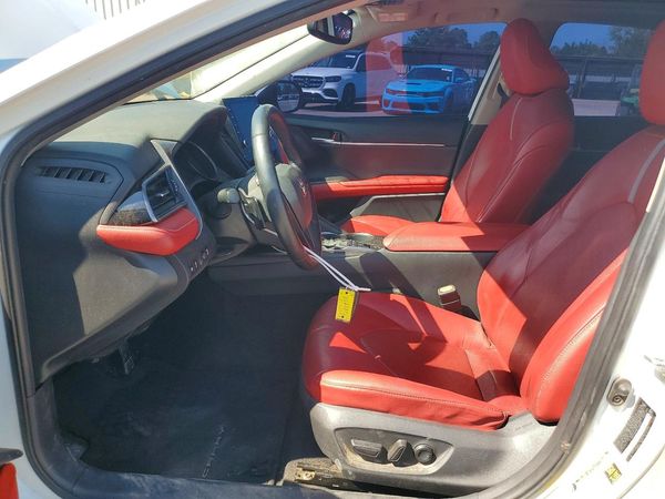 2021 TOYOTA CAMRY XSE — DENT