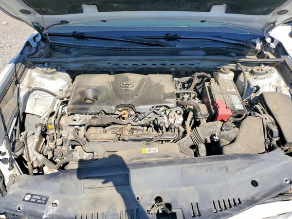 2021 TOYOTA CAMRY XSE — Engine bay