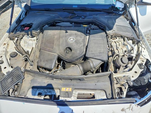 2022 MERCEDES-BENZ C-CLASS C300 — Engine bay