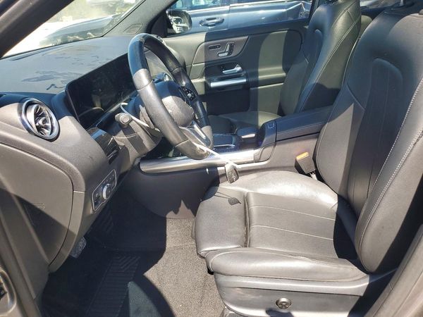 2021 MERCEDES-BENZ GLA-CLASS GLA250 — DENT