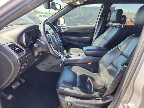 2020 JEEP GRAND CHEROKEE Limited — DENT