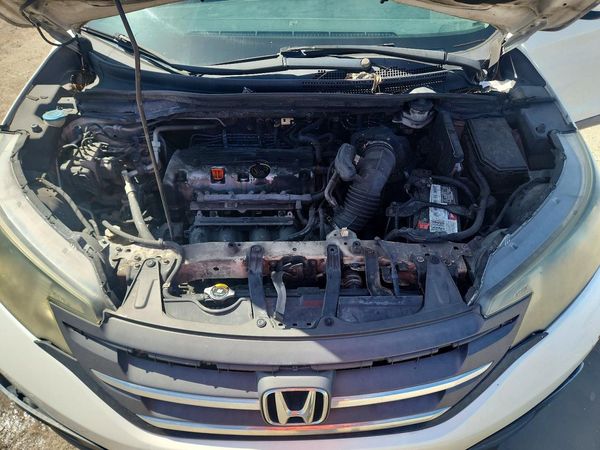 2013 HONDA CRV EX-L — Engine bay