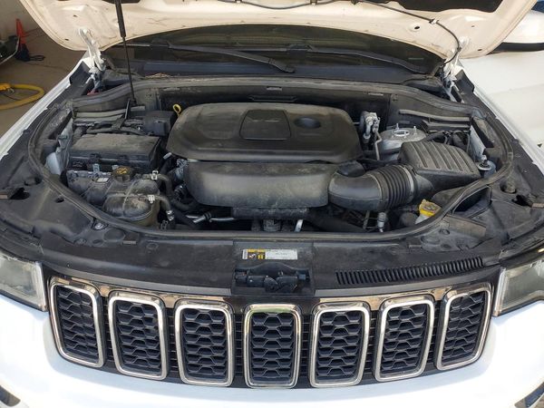 2020 JEEP GRAND CHEROKEE Laredo