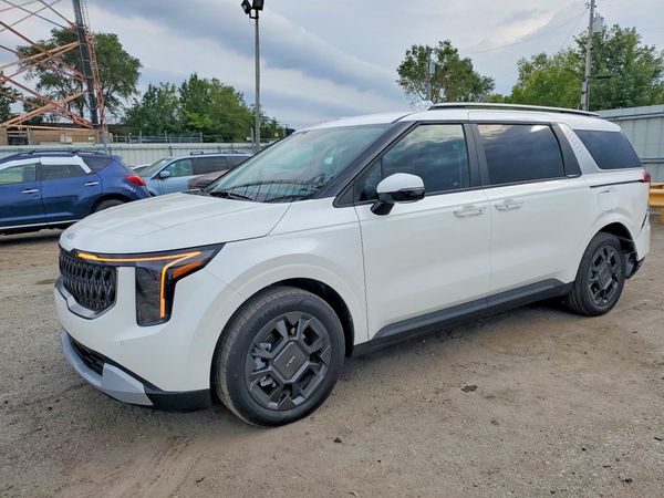 2026 KIA CARNIVAL — Front 3/4