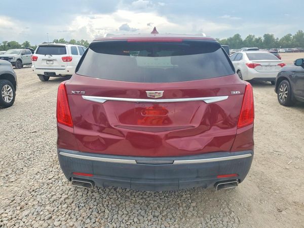 2018 CADILLAC XT5