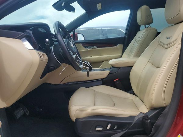 2018 CADILLAC XT5
