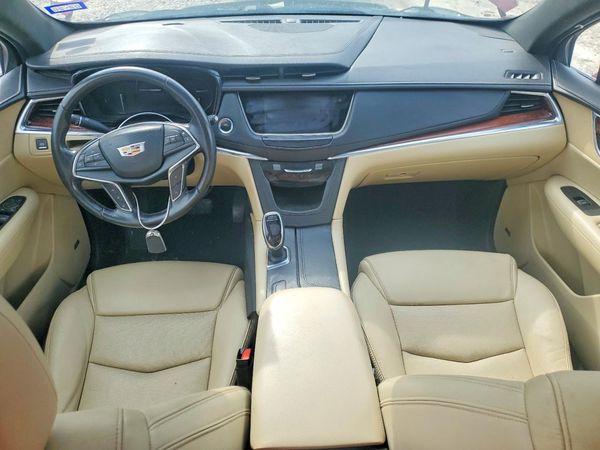 2018 CADILLAC XT5