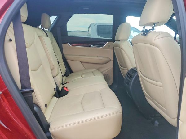 2018 CADILLAC XT5