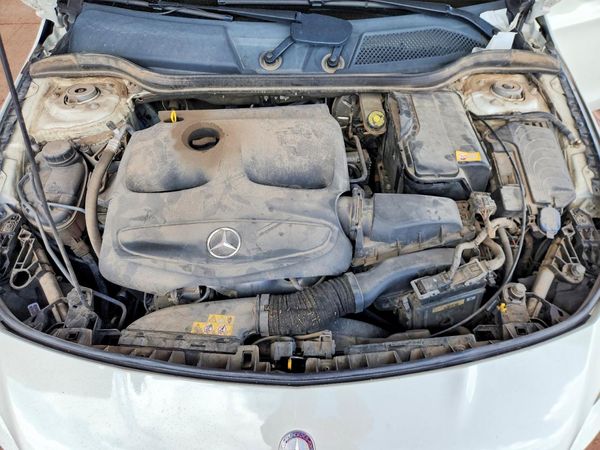 2016 MERCEDES-BENZ CLA — Engine bay