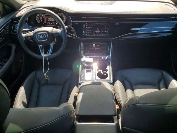 2024 AUDI Q8