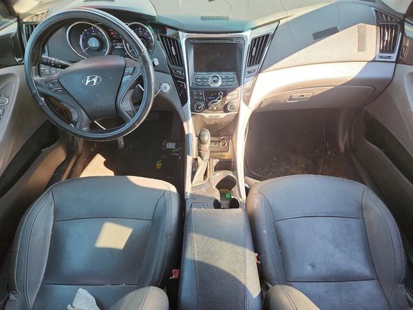 2012 HYUNDAI SONATA Middle level