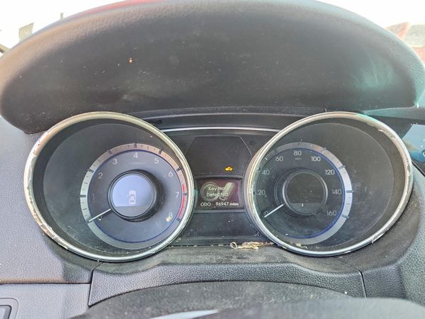 2012 HYUNDAI SONATA Middle level