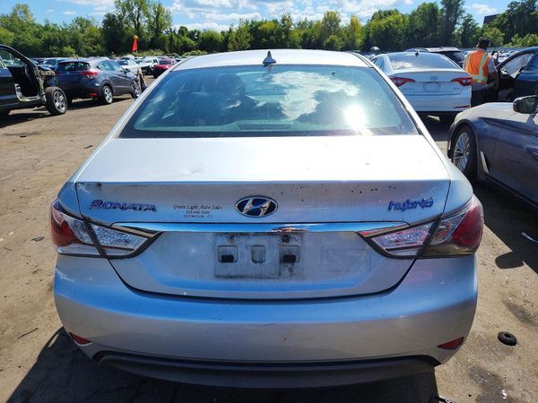 2014 HYUNDAI SONATA — DIRR