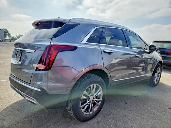 2021 CADILLAC XT5 Premium Luxury