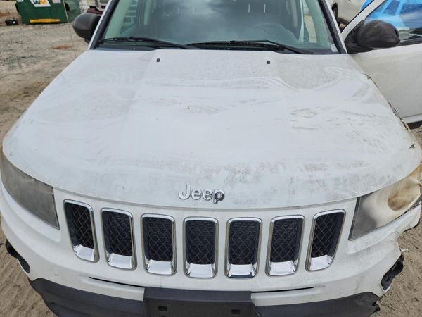 2015 JEEP COMPASS Sport — Engine bay