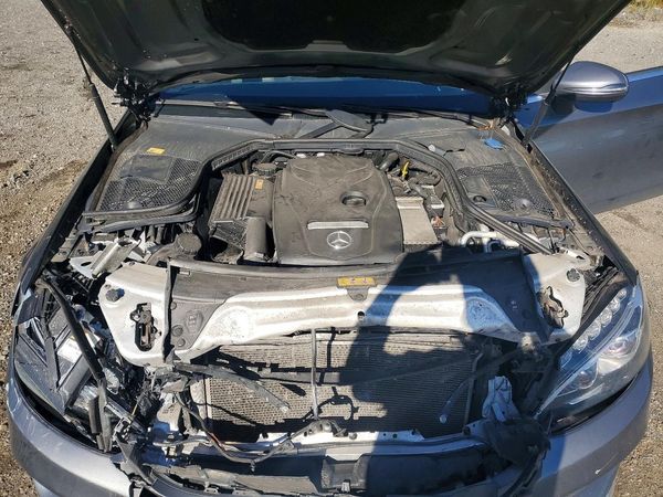 2017 MERCEDES-BENZ C — Engine bay
