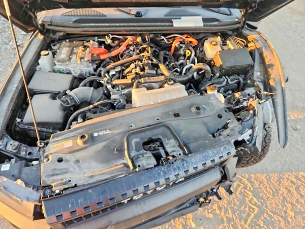 2024 TOYOTA LAND CRUIS — Engine bay