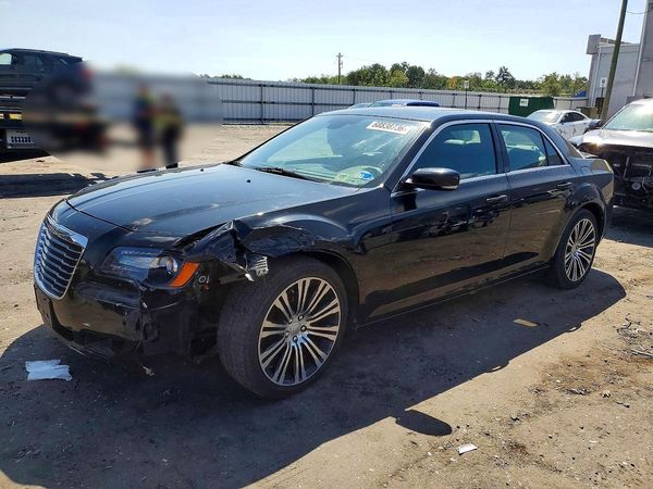 2013 CHRYSLER 300 300S V6