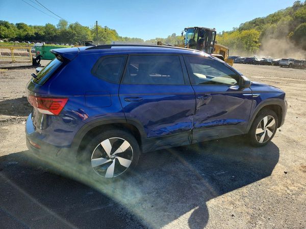 2024 VOLKSWAGEN TAOS 4Motion S