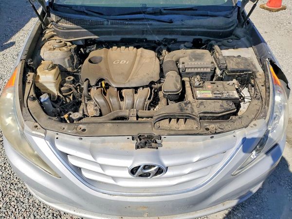 2013 HYUNDAI SONATA Middle-low level — Engine bay