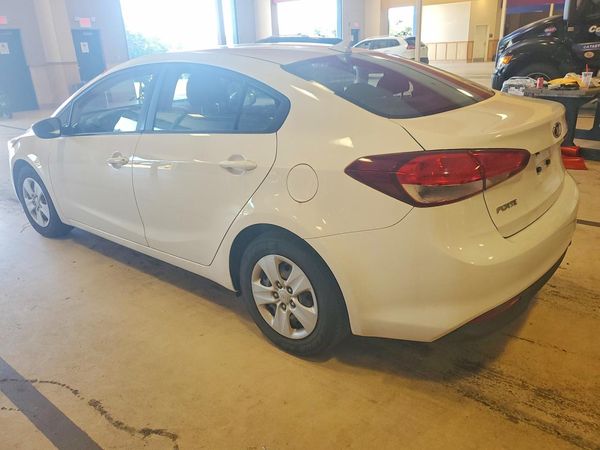 2017 KIA FORTE LX Base