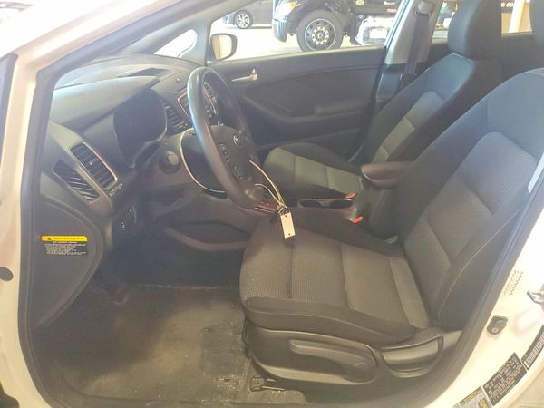 2017 KIA FORTE LX Base