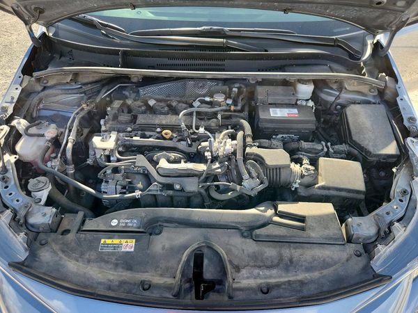 2025 TOYOTA COROLLA — Engine bay