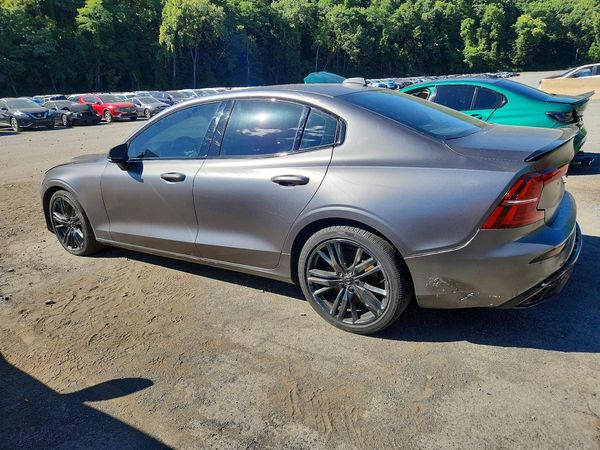 2021 VOLVO S60 R-Design — DSRA