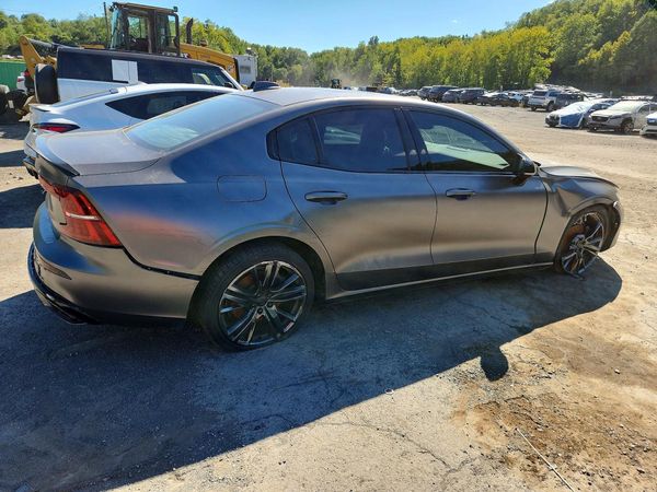 2021 VOLVO S60 R-Design — PSRA