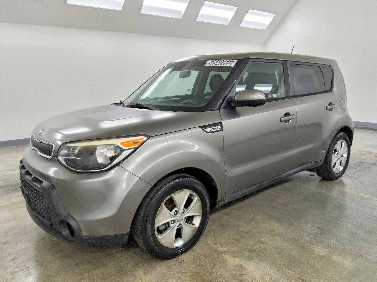2016 KIA SOUL Plus — Front 3/4