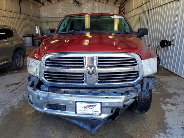 2014 RAM 1500 SLT
