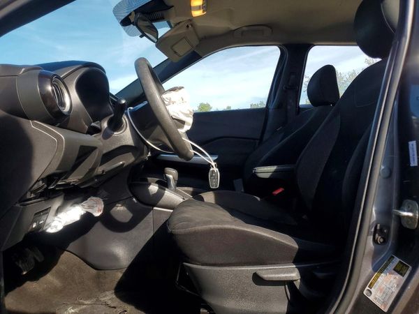 2020 NISSAN KICKS