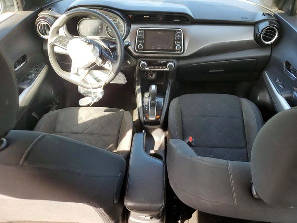 2020 NISSAN KICKS