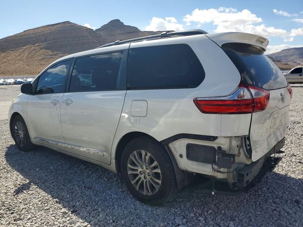 2017 TOYOTA SIENNA — DSRA